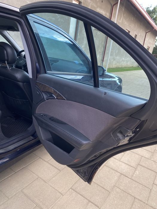 Mercedes-Benz E-Class Avantgarde