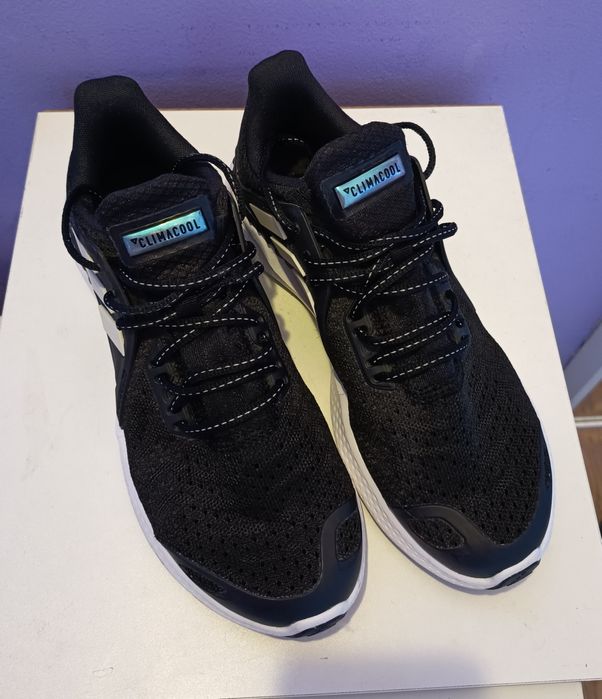Adidasi Climacool original - Black Edition