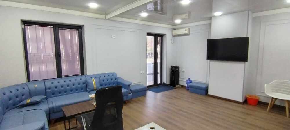 Срочно продаётся ОФИС у дороги  по улице Гагарина