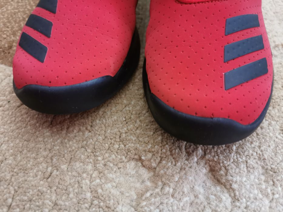 Adidași Adidas Avengers