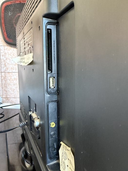 Телевизор Hitachi 22H8L03