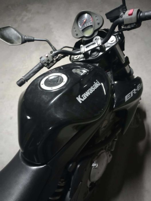 Мотоциклет Kawasaki ER-N6