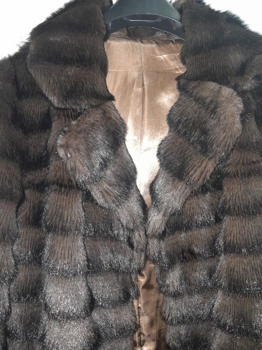 Продам шубу норковую.