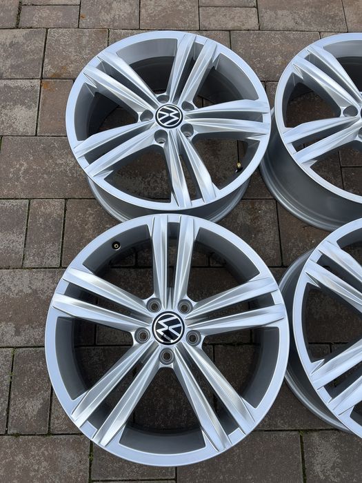 Jante  originale vw Sebring 5x112 18 Tiguan Touran Passat Golf 7 8