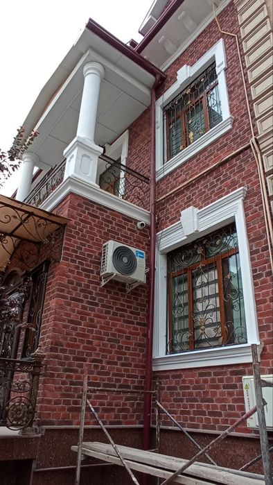 кабанчик, клинкерная плитка, гипсовая плитка, декоративный камень.