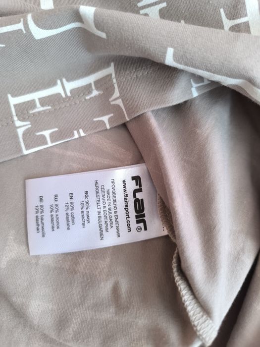 Дамска рокля на Flair