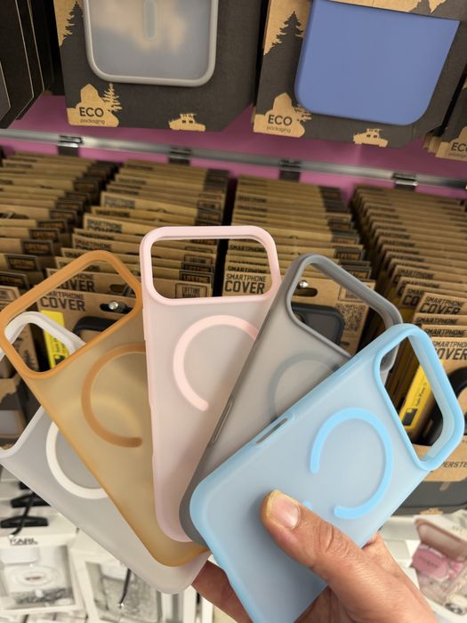 iPhone 17,iPhone 17 Pro,iPhone 17 Pro Max матиран силикон с MAGSAFE