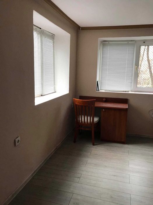 Дава се под наем Едностаен апартамент в Пловдив, Изгрев - 45 кв.м за 204 € - Снимка #1