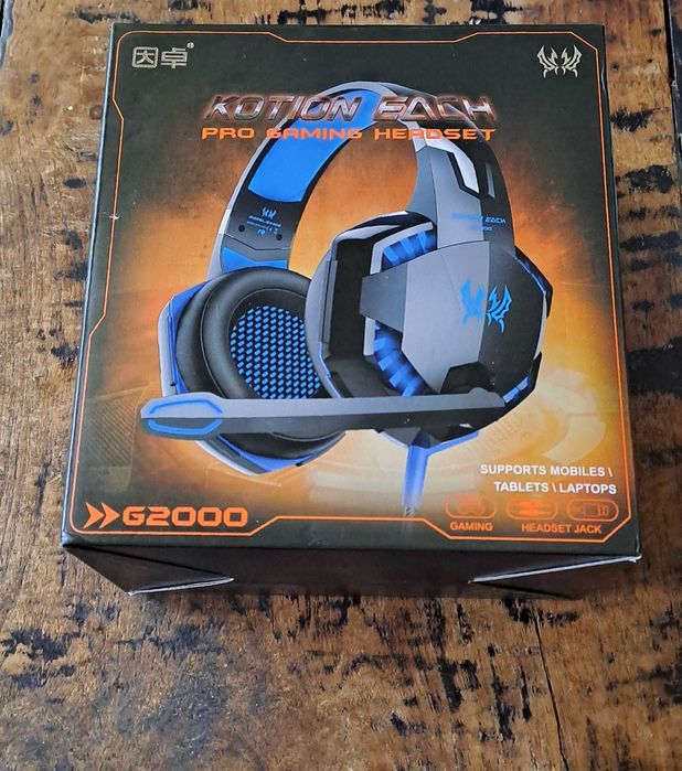 геймърски слушалки Kotion Each G2000, микрофон, LED светлини, червени