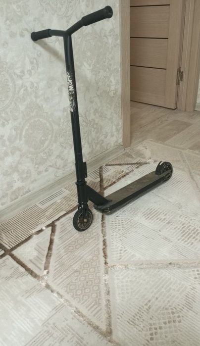 Продам трюковой самокат