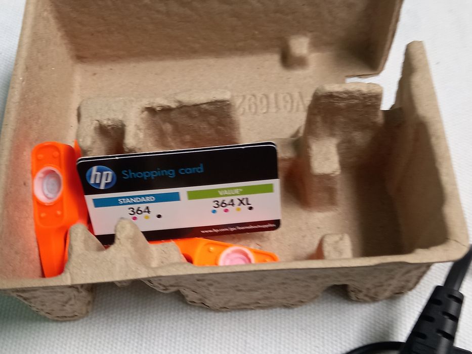 Aparat foto Sony și carte utilizare