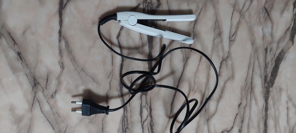 Мини преса за коса