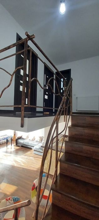 Casa de închiriat