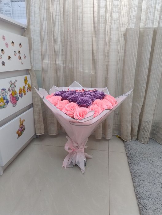 Buchete din trandafiri de sapun,si trandafiri cu sclipici