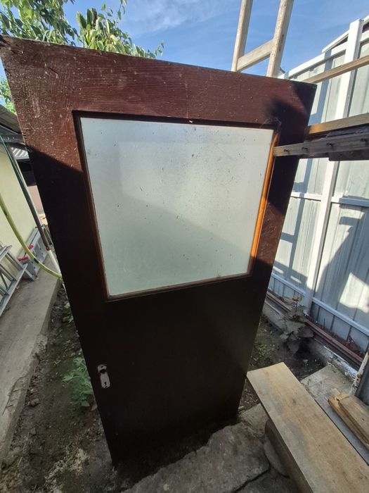 Vand usi lemn sau metal