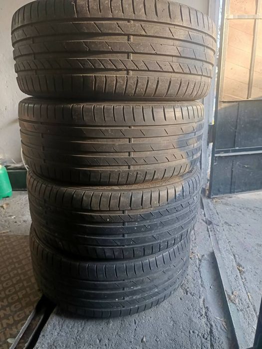 Летни гуми 225/45/18