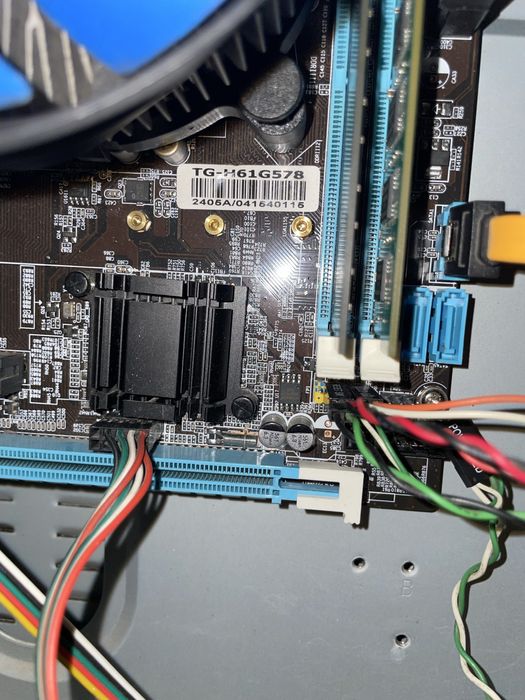 продам копьютер рабочий