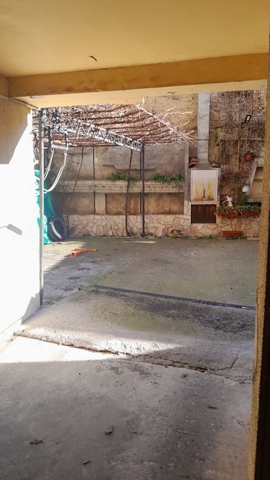 Продавам двустаен апартамент  близост до гранд  мол Варна