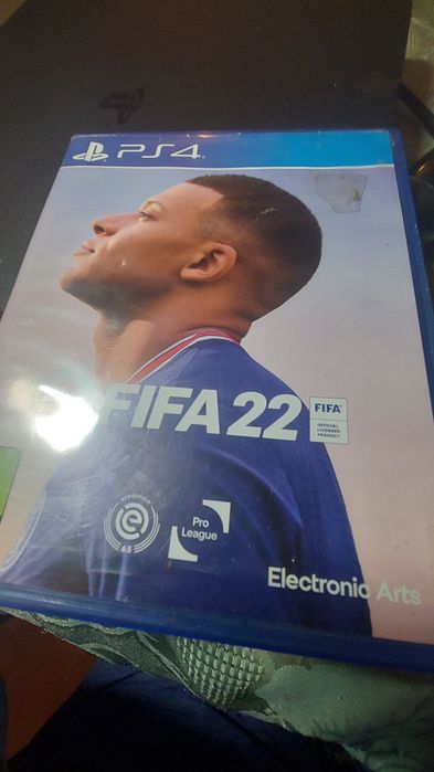 Play Station de vânzare merge foarte bine prețul este puțin negociabil