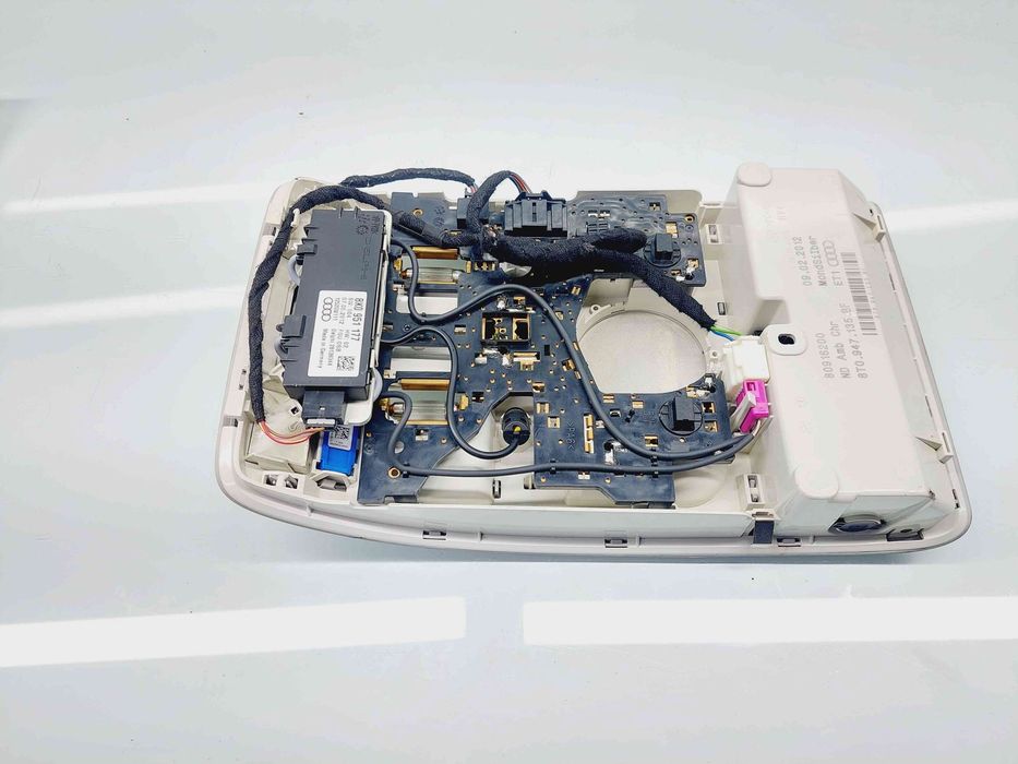 Plafoniera fata  AUDI A4 (8K2, B8) [Fabr 2008-2015] 8T0947135BF