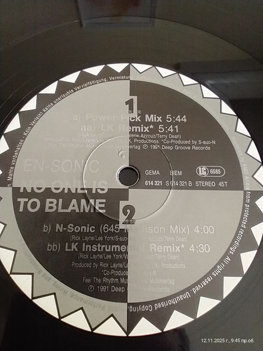 Две оригинални грамофонни плочи