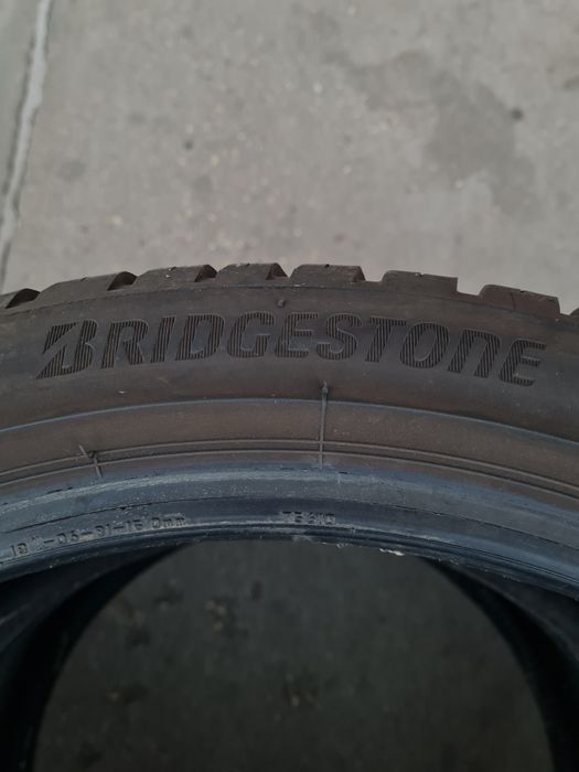 Всесезпнни гуми 2 броя BRIDGESTONE WeatherControl A005 225 40 R18 дот 1621
