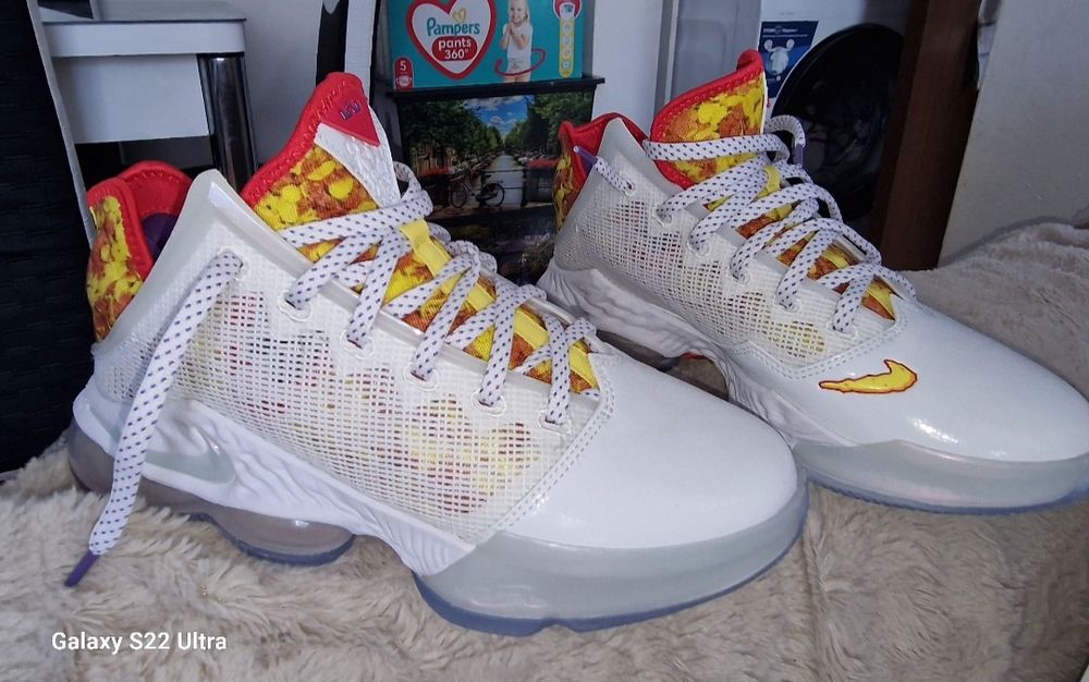 Lebrone James 19 Fruitt Magic Pebbles