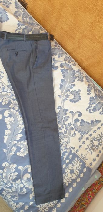 Костюм школьный -тройка