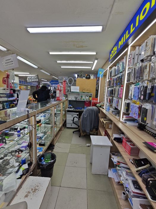 Продаётся бутик аксессуаров для телефонов