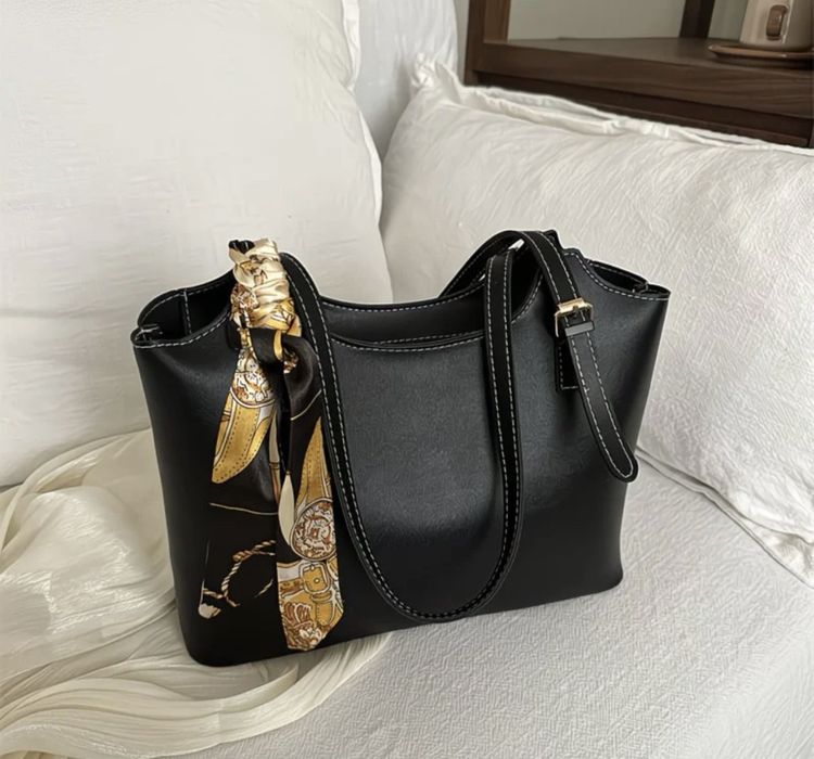 сумка новые модные хит 2026