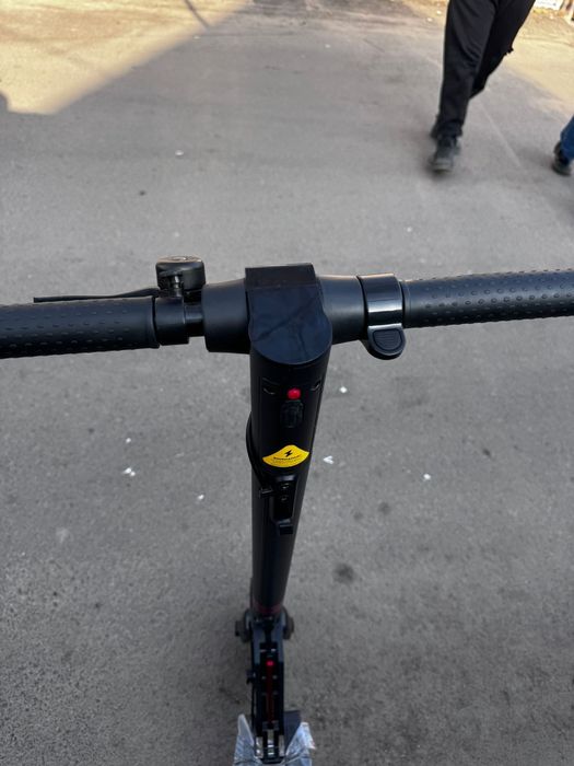 Надёжный электросамокат Tribe Himba