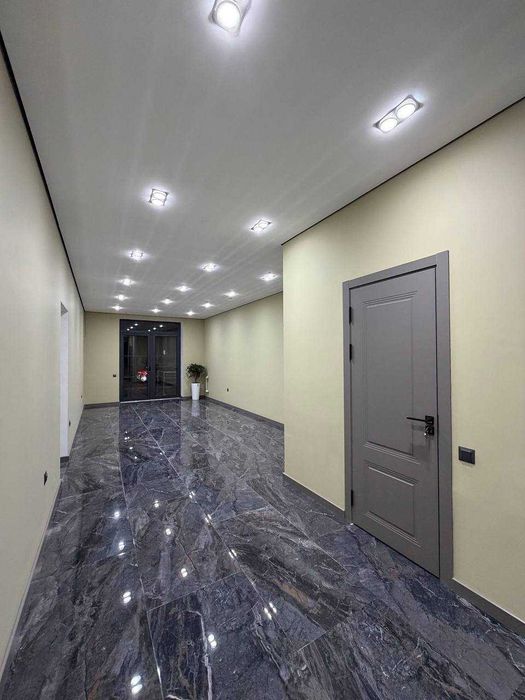 Нежилое пом . Шота Руставели  75 квм