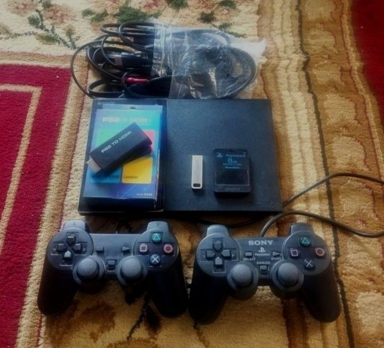 Sony Playstation 2 slim.