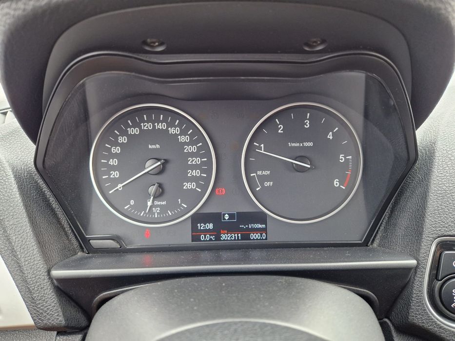 BMW Seria 1 ,an 2013 F20  118d