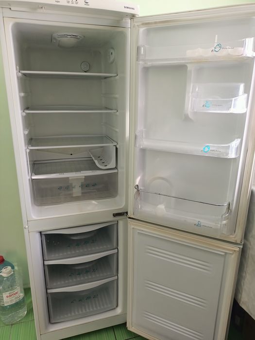 Холодильник Самсунг