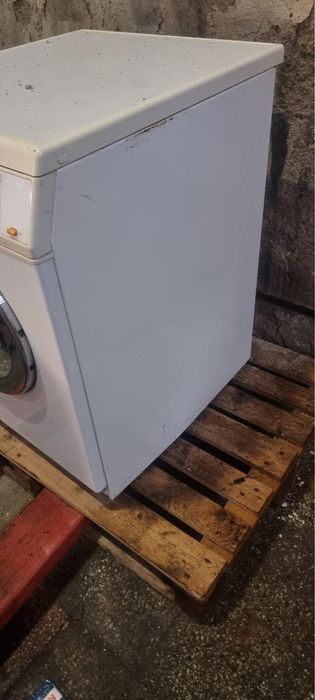 Професионална пералня Miele Professional PW 5065 (Серия Little Giants)