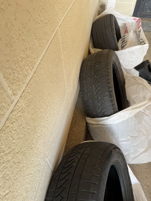 215/55 R17 буу балондар сатылады.