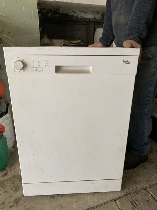 Vand masina de spalat vase beko