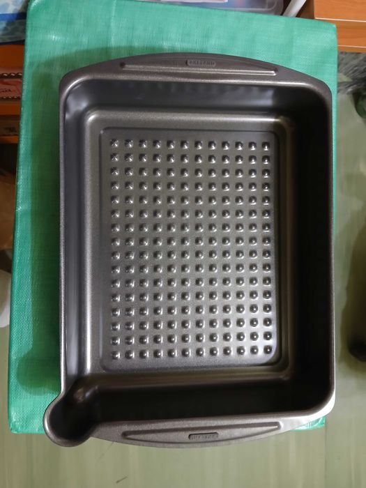 Tava mare adanca antiaderenta, prajituri, friptura, coacere, UK, NOUA