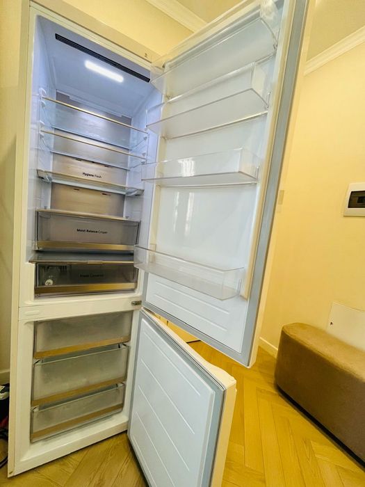 Продам холодильник новый
