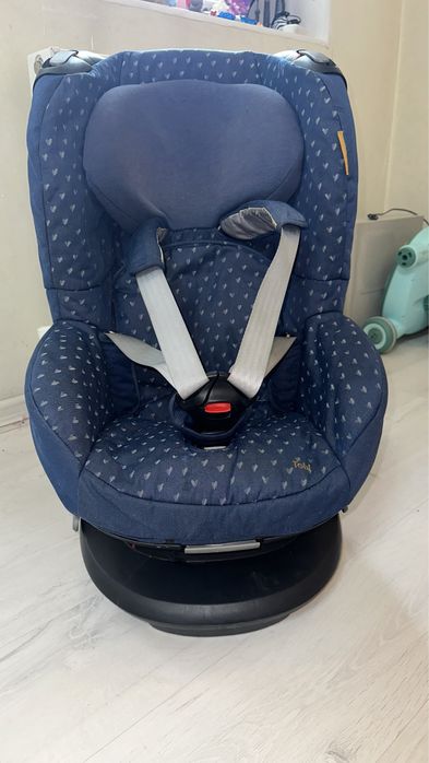 Продам автокресло  Maxi Cosi Tobi