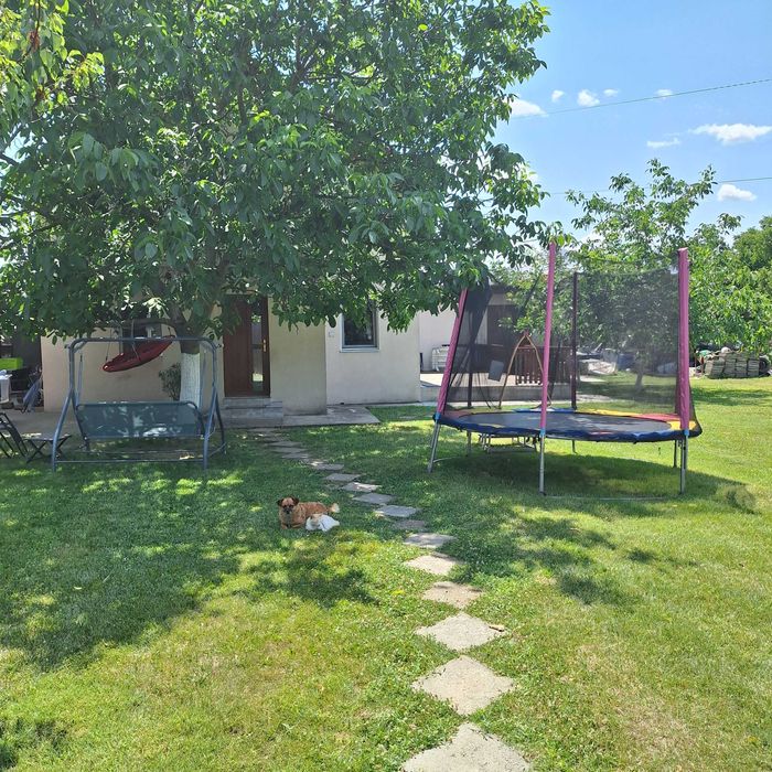 Casă de vânzare