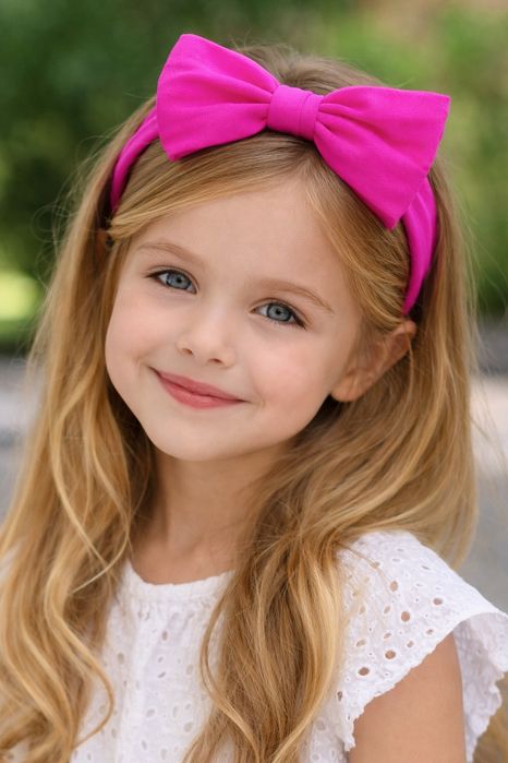 Сатенени скрънчита ,диадеми,ленти за коса в луксозна кутия за малки и