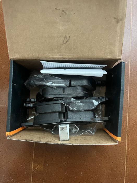 Set plăcuțe față BMW E60,E61 an 2003-2006 Denckermann.Noi