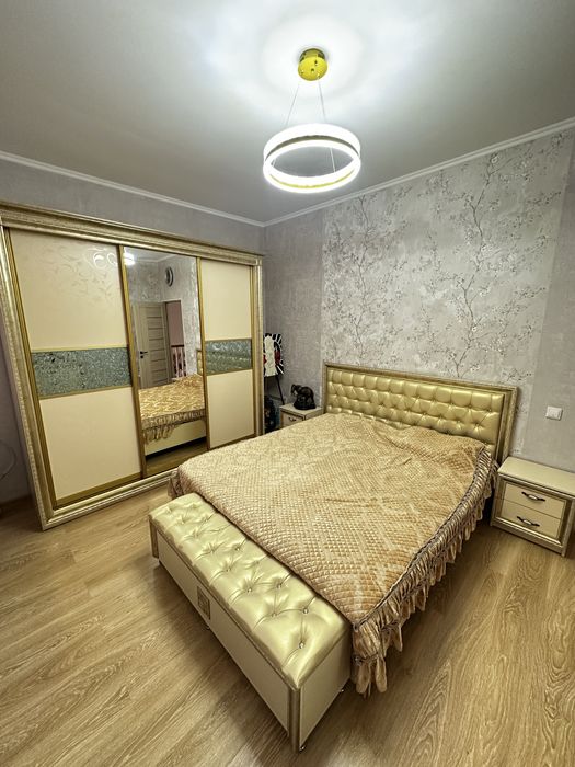 Спальный гарнитур