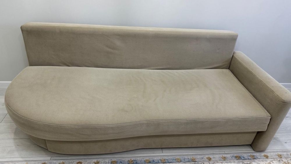 Продам диван раскладной компактный