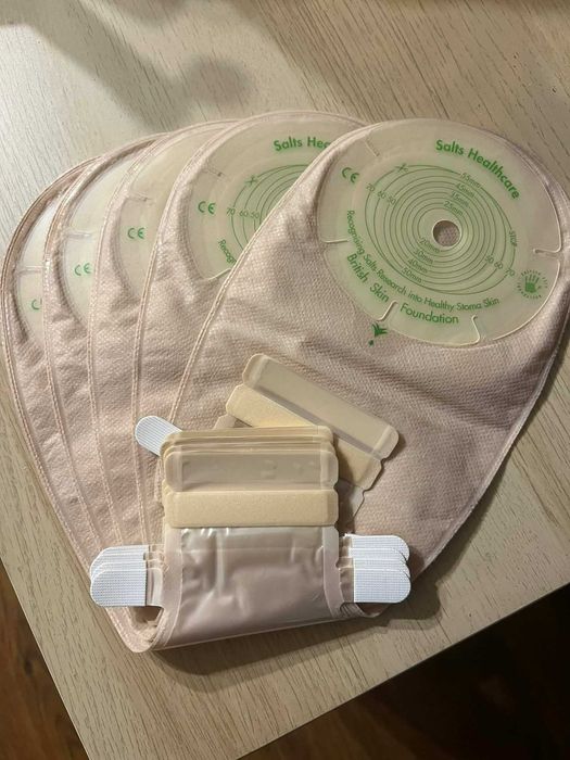 Подарявам колостомни торбички