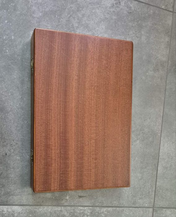 Дървена табла за игра