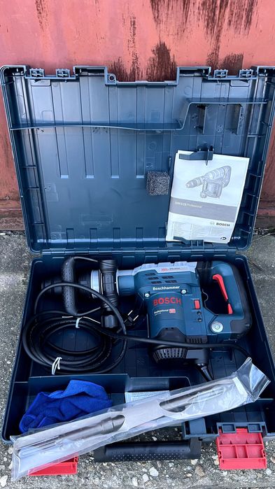 BOSCH GSH 5 CE Ciocan demolator SDS-max 1150 W, 8.3 J + spitz, Nou