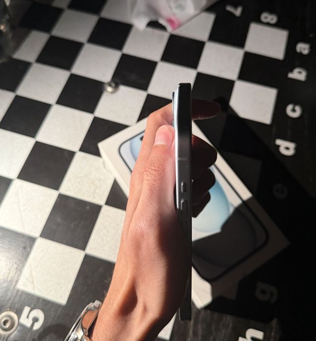 Продам Iphone 15 256gb 82 АКБ